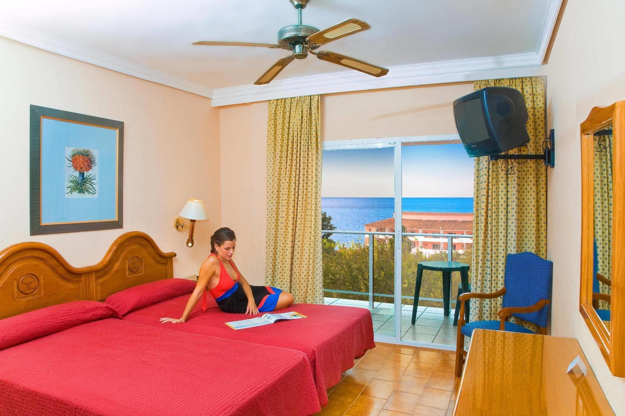 Diverhotel Dino Марбелья Номер фото